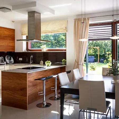Βίλα With Terrace And Garden Close To Vienna Brunn am Gebirge