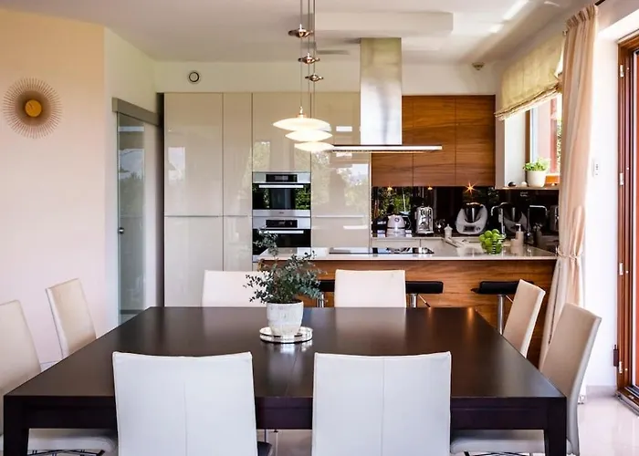 With Terrace And Garden Close To Vienna *