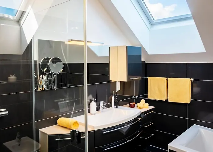 With Terrace And Garden Close To Vienna Villa *